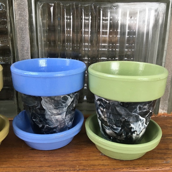 Set of 4 Handmade Terracotta Planters! - Picture 9 of 9